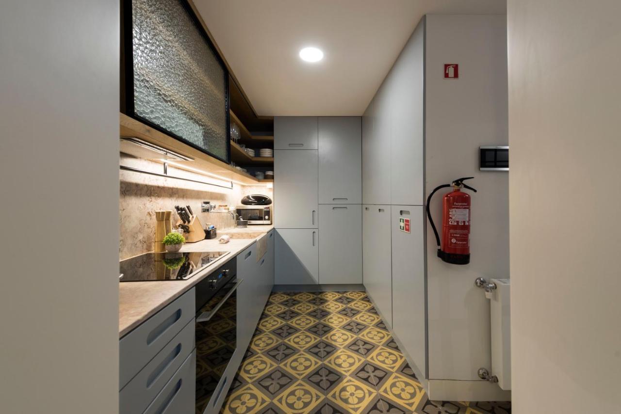 Classy & Stylish Duplex Apartment