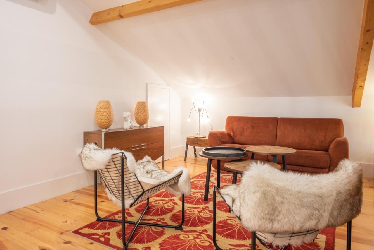 Tomas Loft *