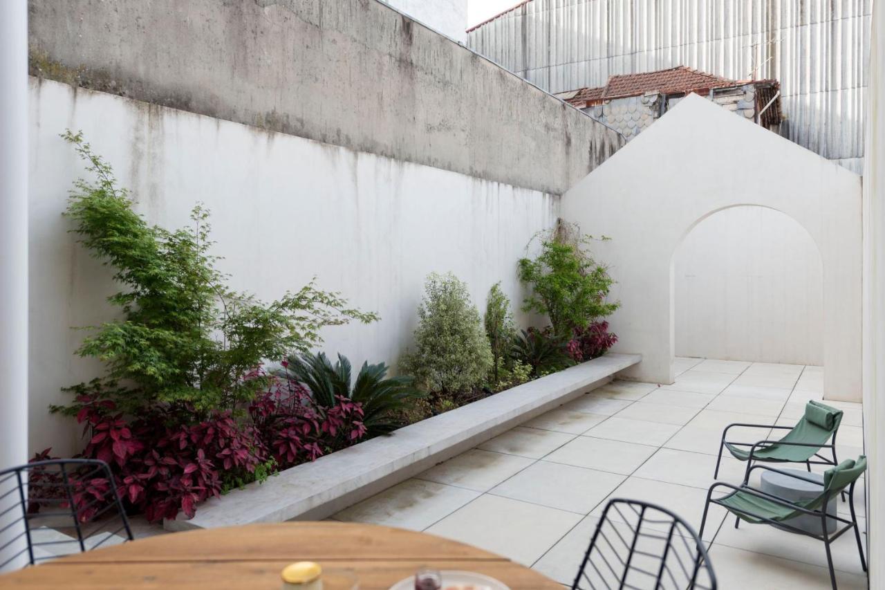 Clerigos Modern Flat W/ Ac & Patio By Lovelystay Apartment