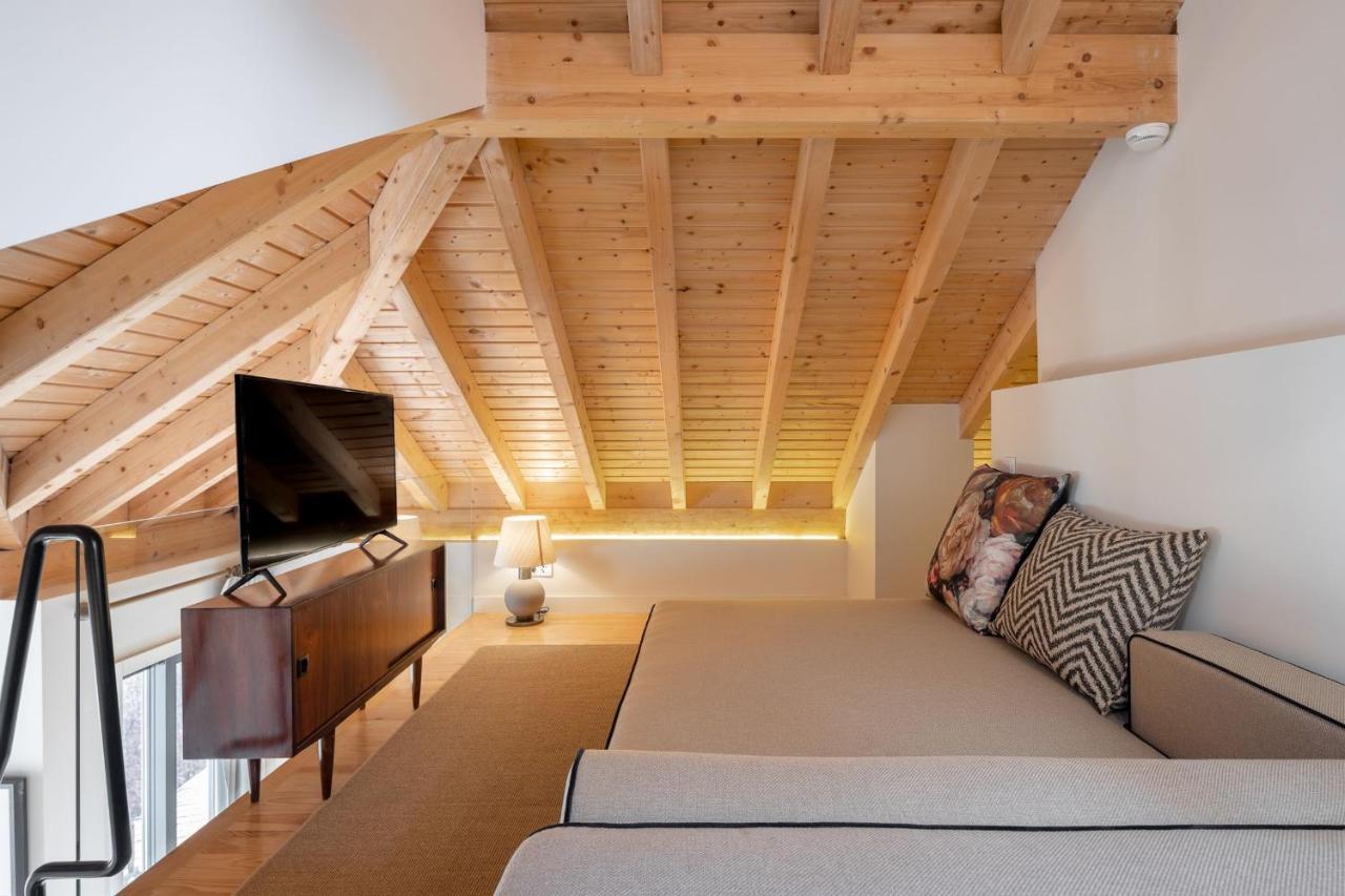 Almada 374 By Lovelystay *