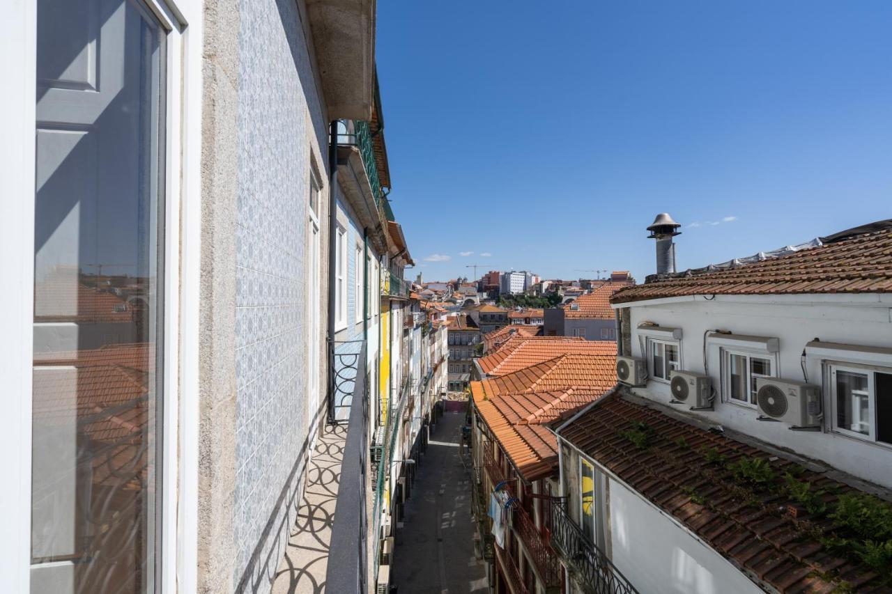 Lovely Shinny Flats With Balcony - Clerigos