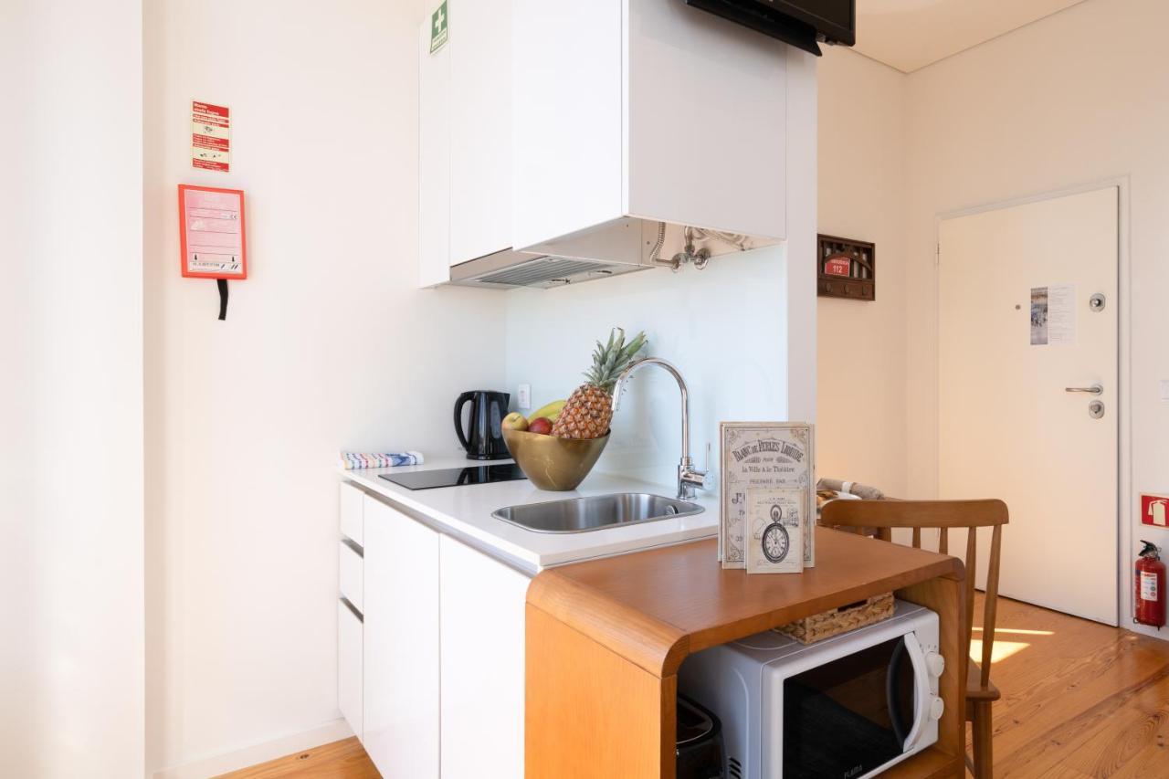 Apartment Lovely Shinny Flats With Balcony - Clerigos