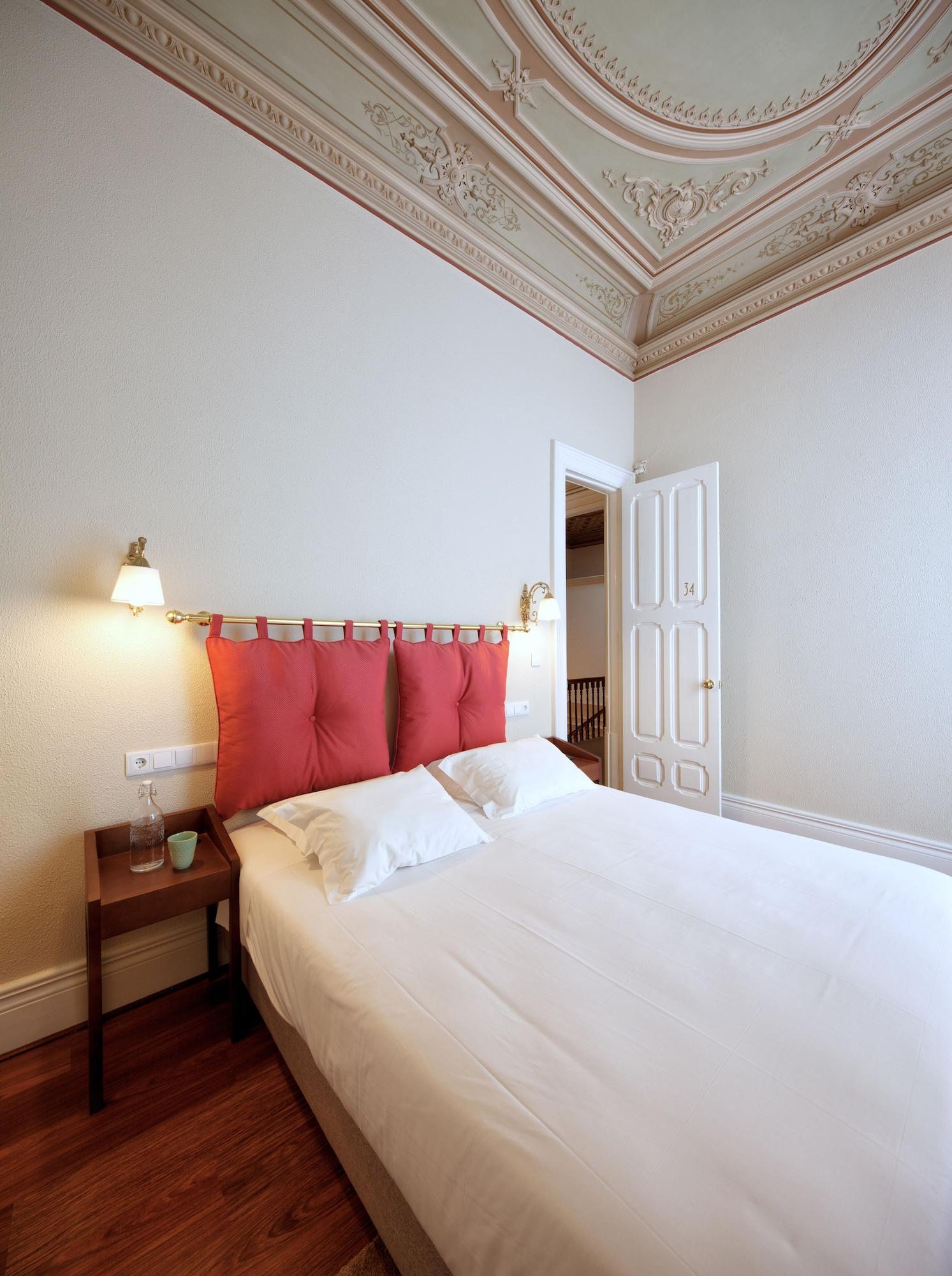 The Rex 2* Porto