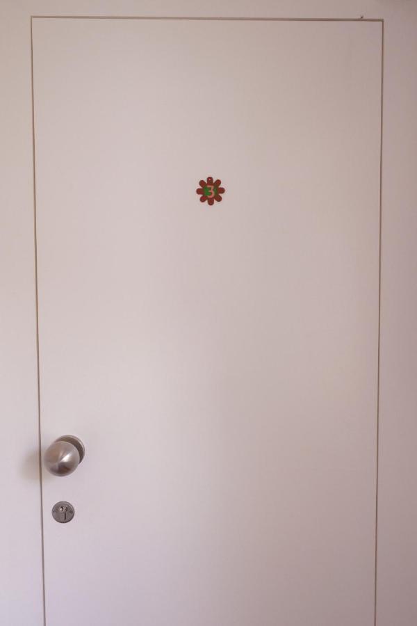 Apartment Burgo Flora 3 *