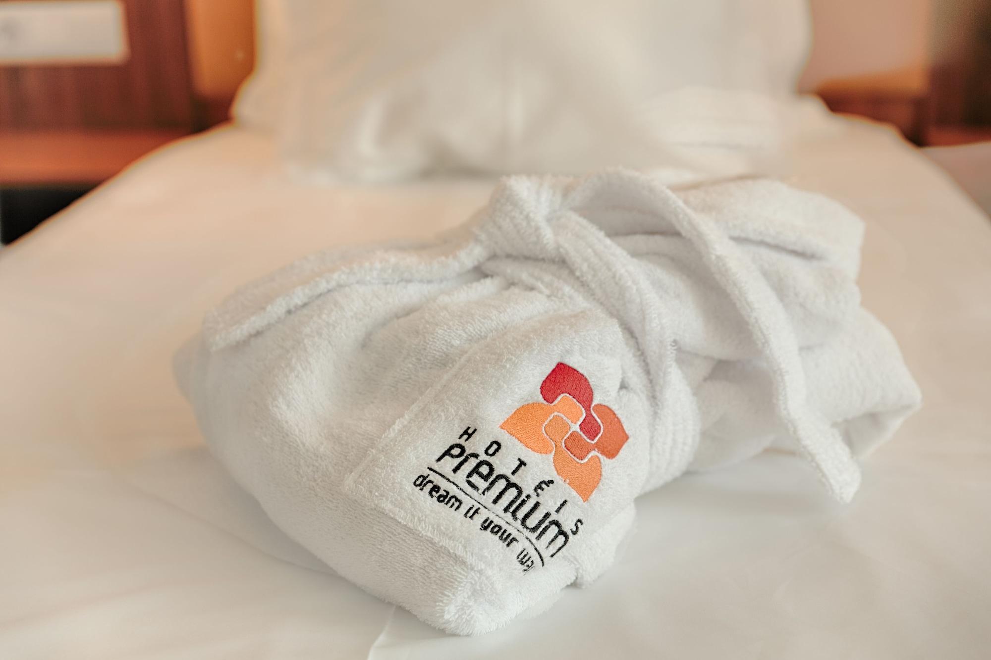 Premium Downtown Hotel