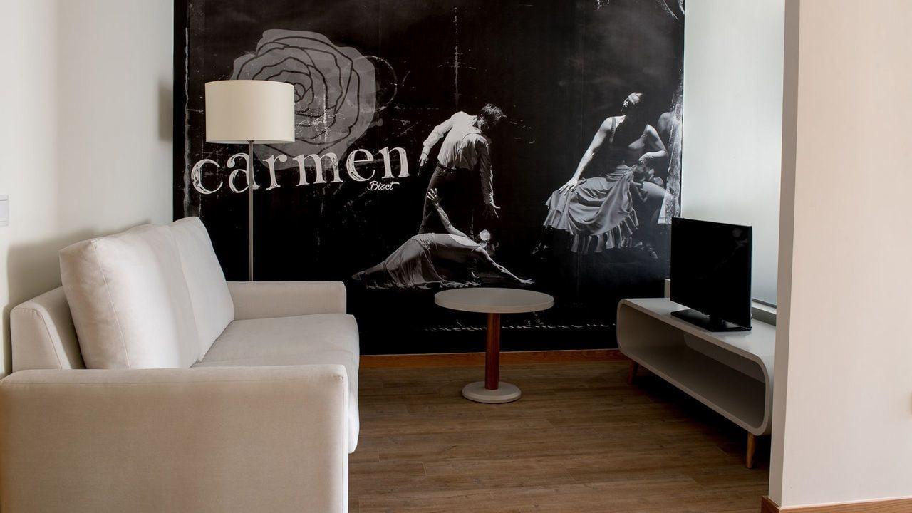 Coliseum Hotel 3*