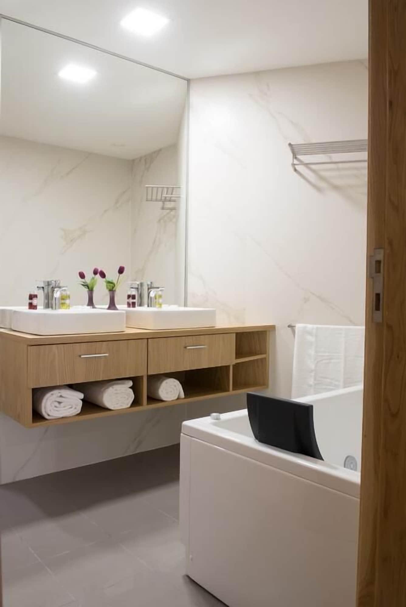 Coliseum Hotel 3*