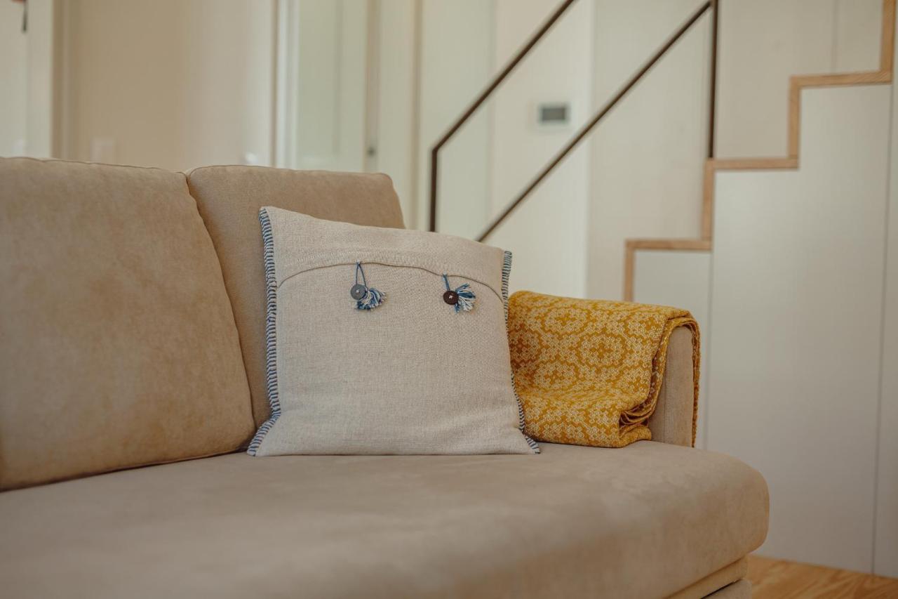 Downtown Deluxe Duplex By Homing Apartment *