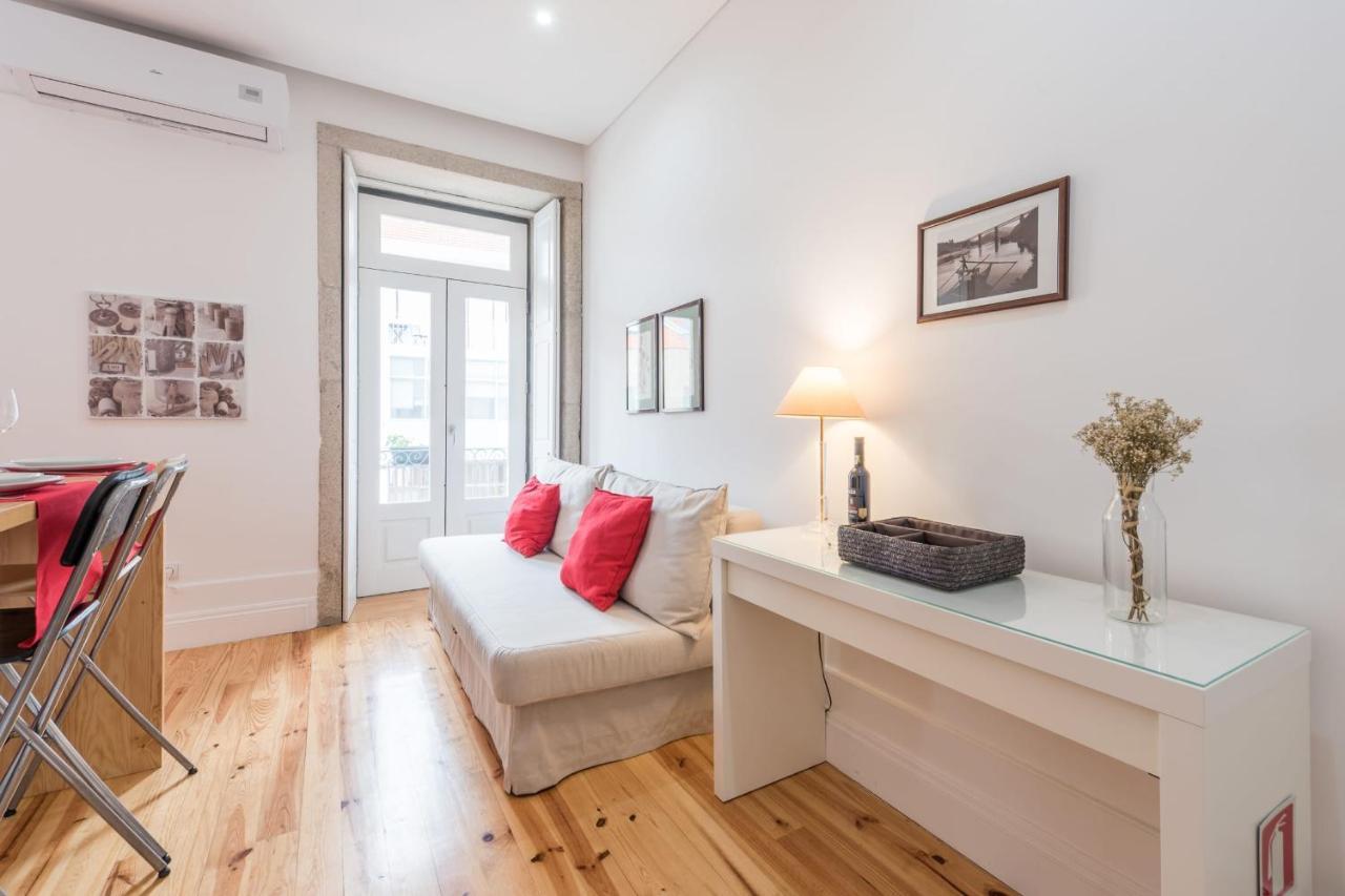 Guestready - Soft Linen Balcony Apartment