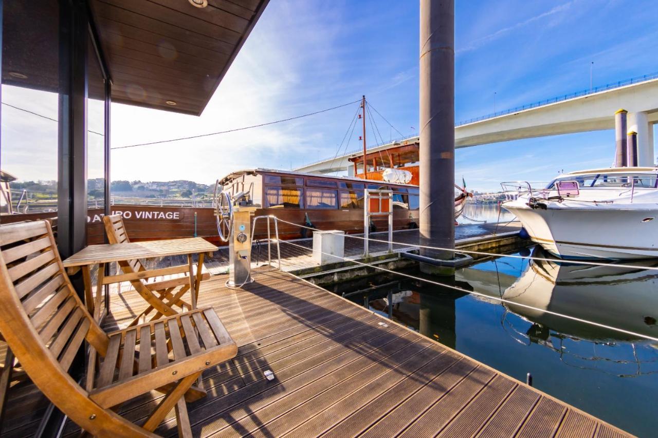 Douro Floating House