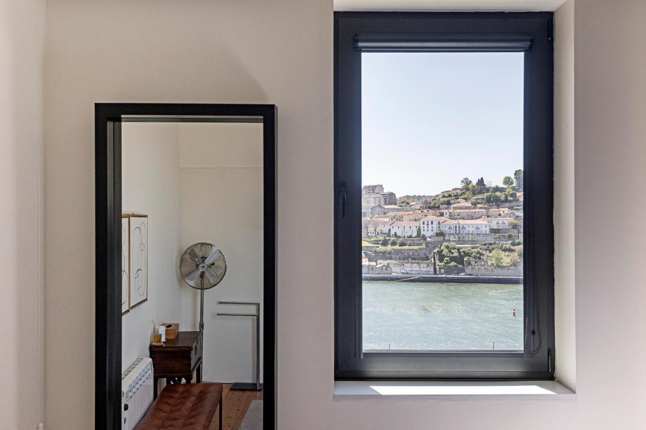 Holiday home Luxurious Townhome With River View By Lovelystay *