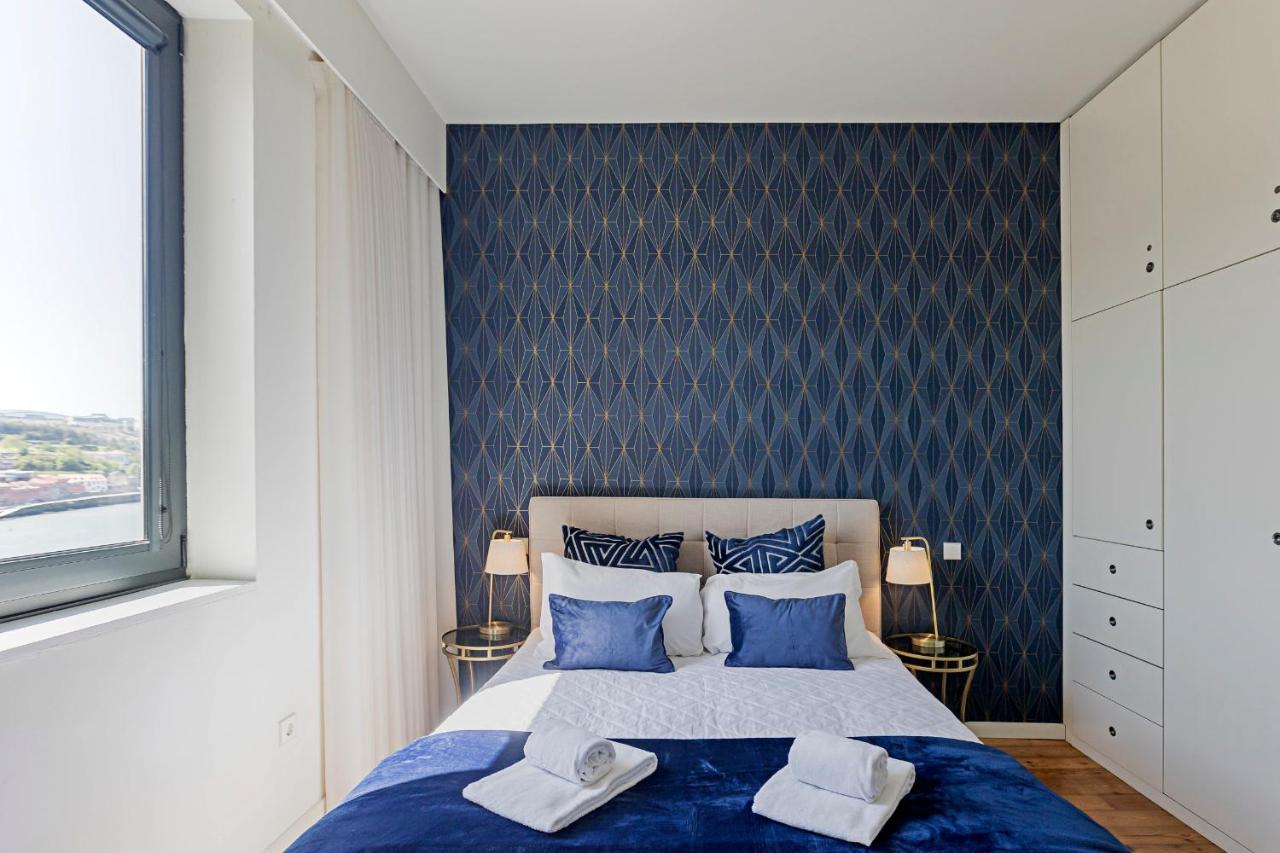 Holiday home Luxurious Townhome With River View By Lovelystay
