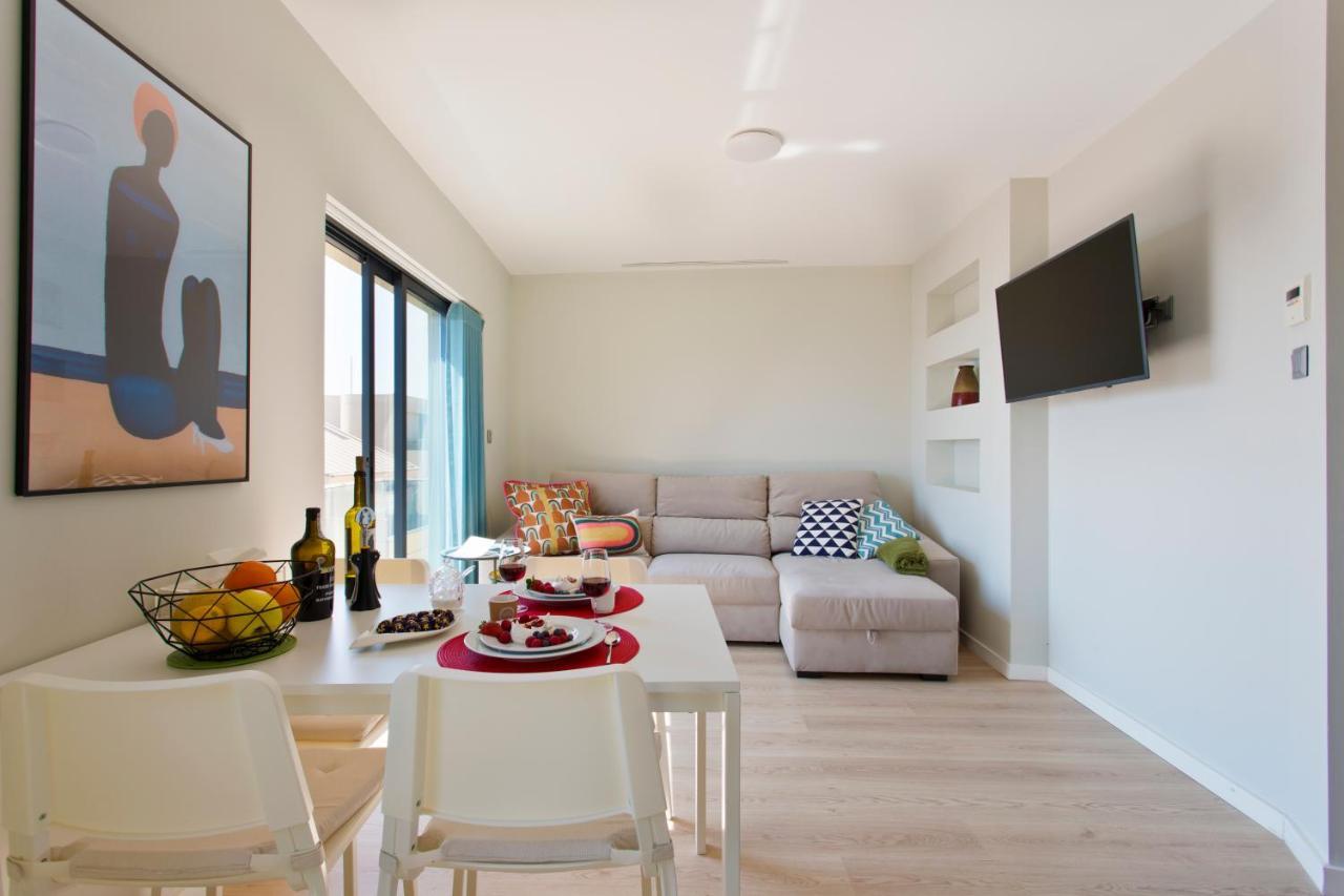 Ocean Scene 2 Bed Porto