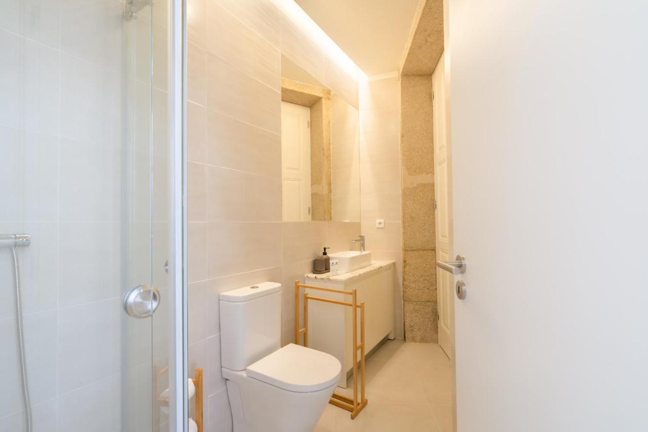 Apartment Host Wise - Enchanting Design Flat - Premium Location Porto