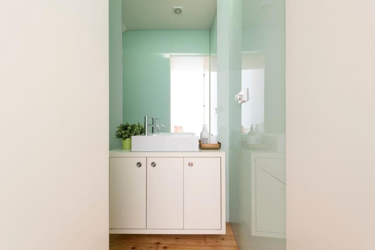 Holiday home Luxurious Townhome With River View By Lovelystay