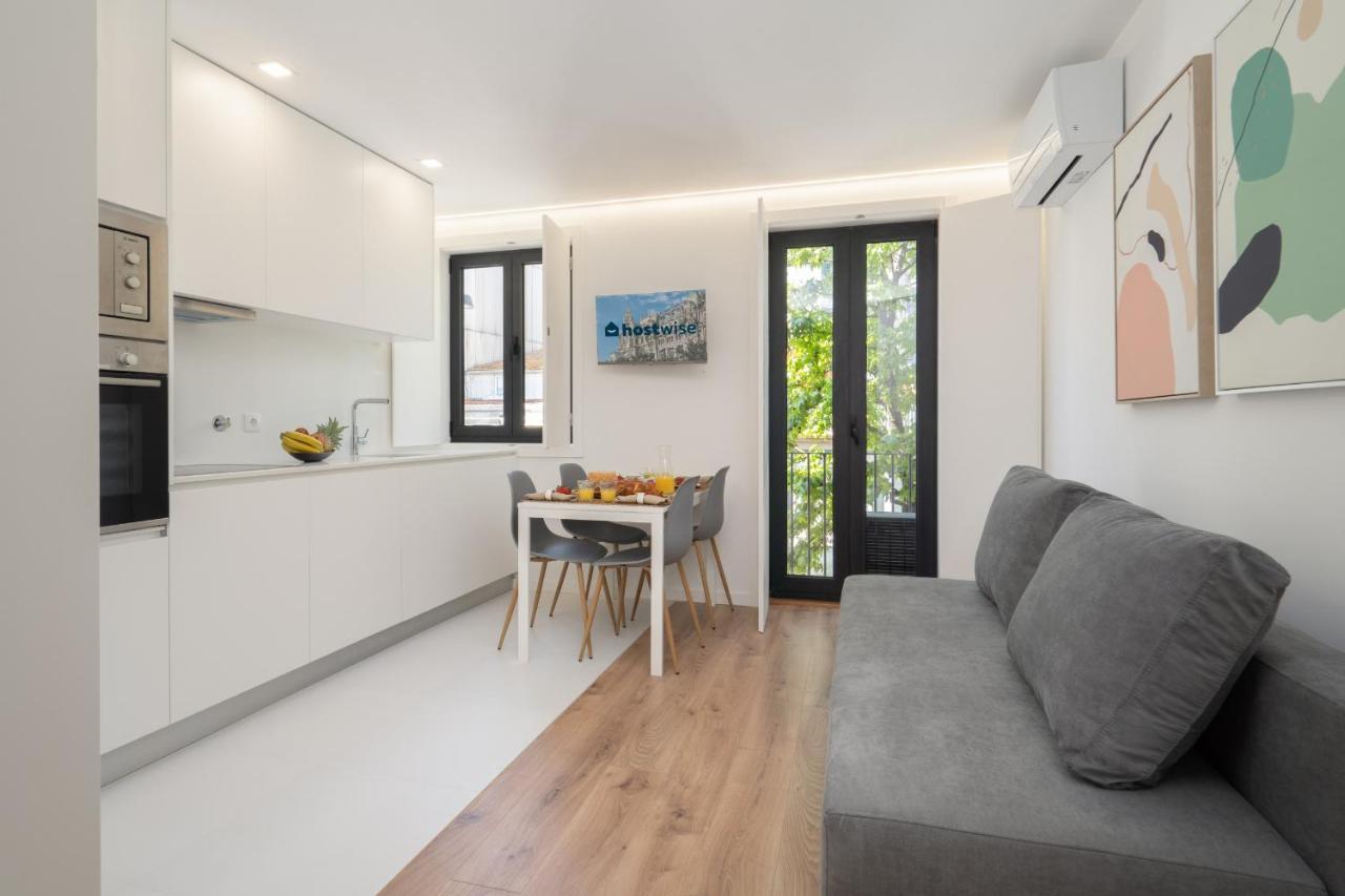 Host Wise - Bright & Contemporary Flat - Ace Location Apartment