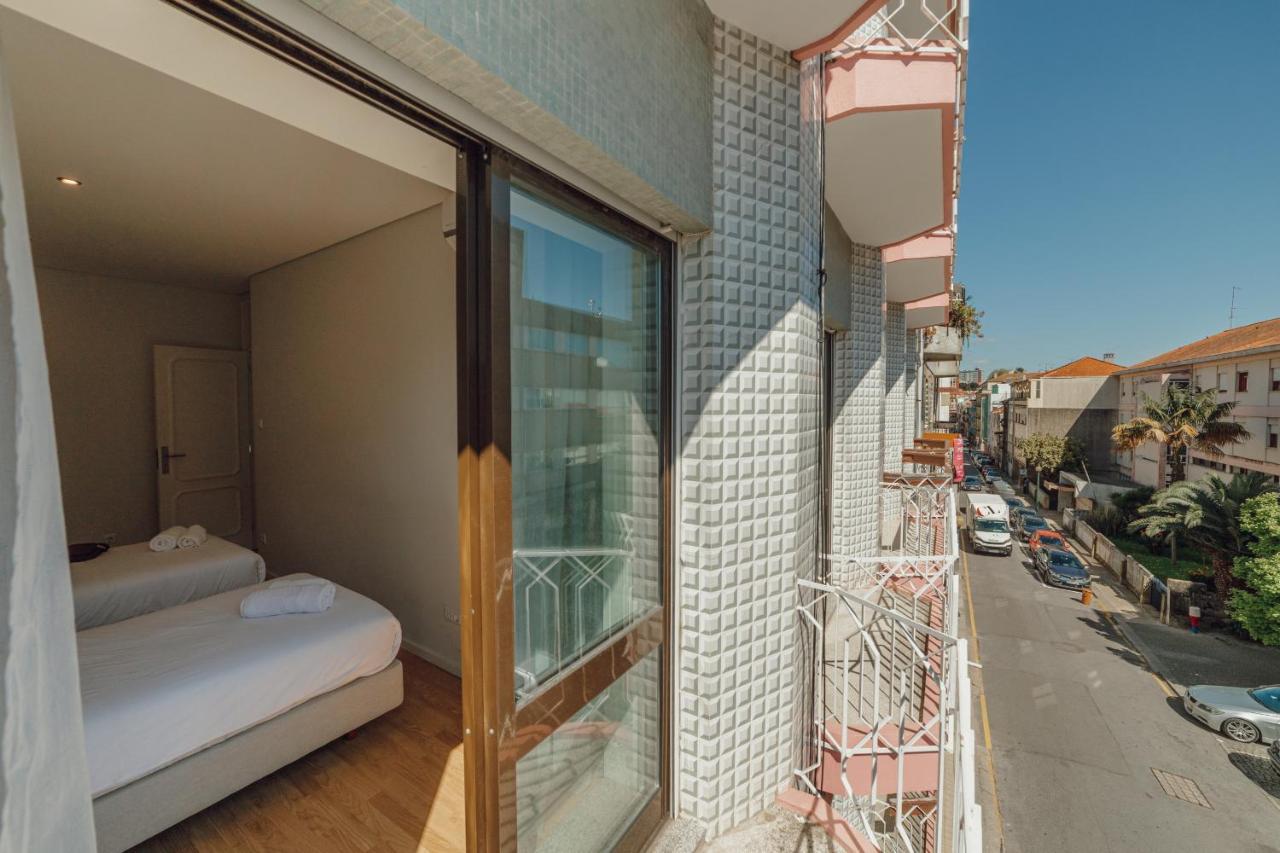 Downtown Design With Balcony By Vacationy * Porto