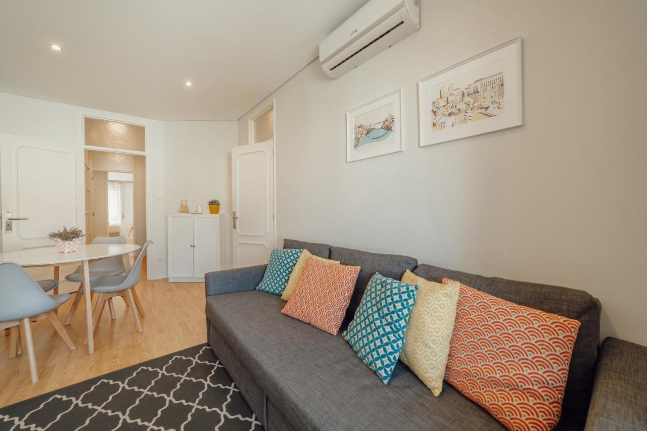 Downtown Design With Balcony By Vacationy Apartamento *