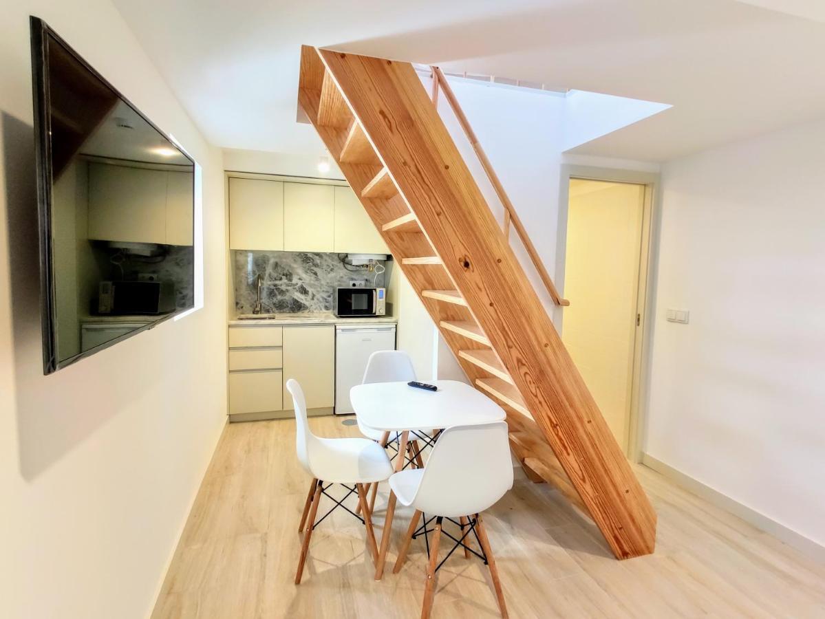 Apartment Bombarda Cinema
