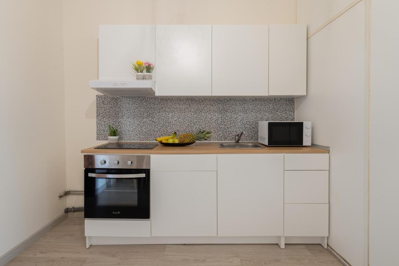 Cozy Sunny Flats By Hostwise Apartment