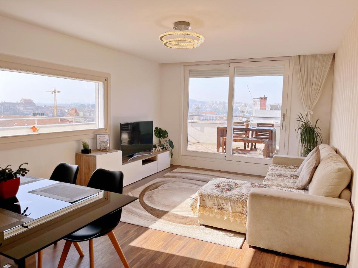 Unique Penthouse Near Livaria Lello - 40m2 Terrace And Free Parking Apartment Porto