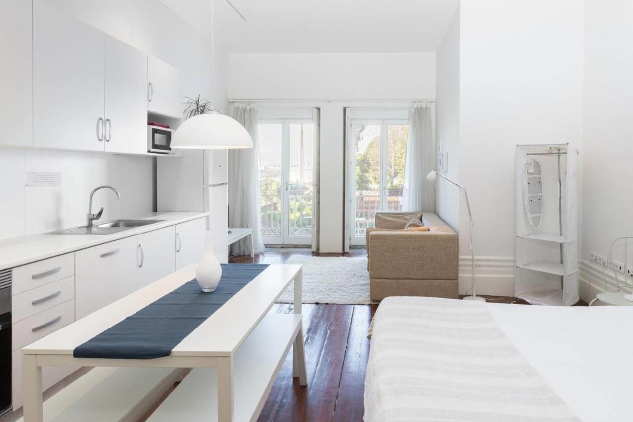 Guestready - Ayres W Balcony Garden * Porto