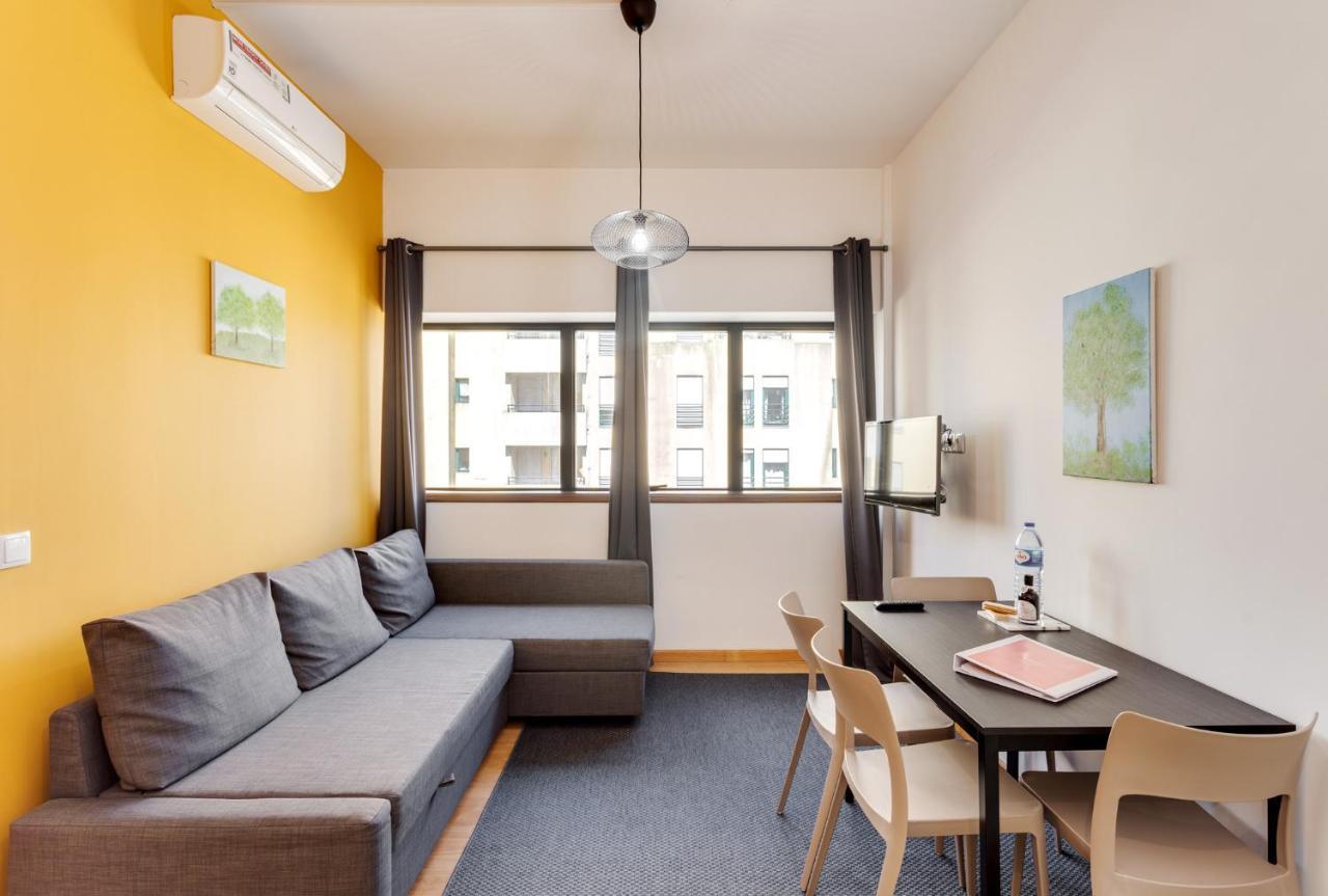 New Hopstays Poem - Apartamento Na Praca Da Galiza