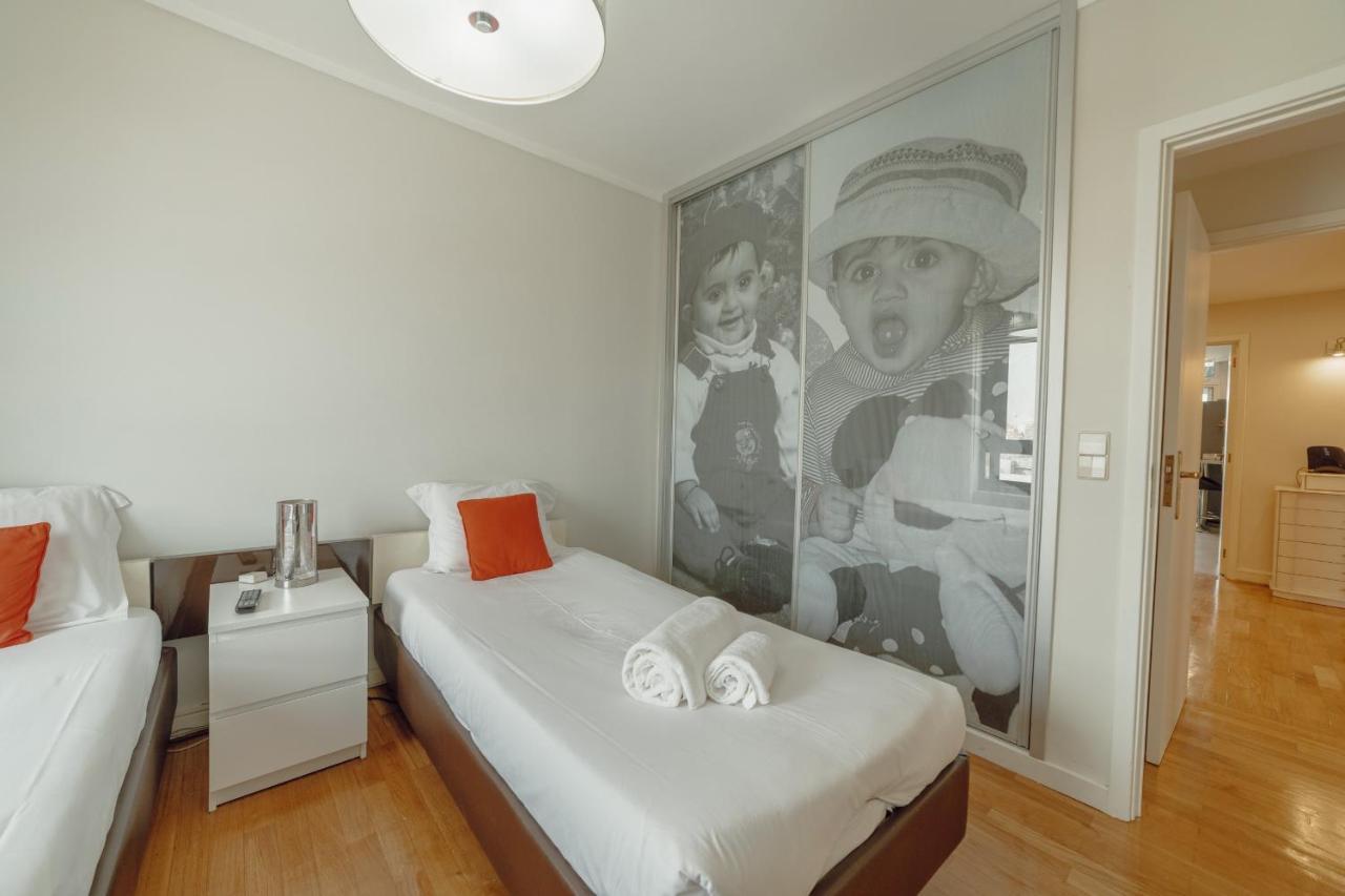 Downtown Grand Tower View Apartment