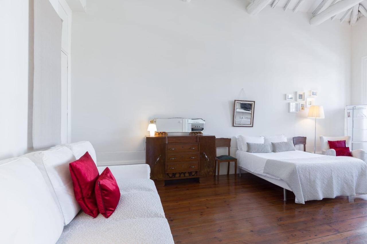 Guestready - Ayres W Balcony Garden Apartment *