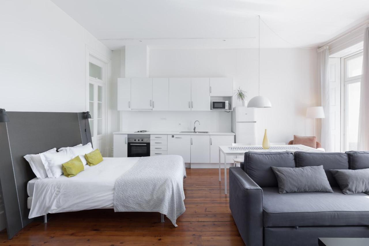 Guestready - Ayres W Balcony Garden Apartment *