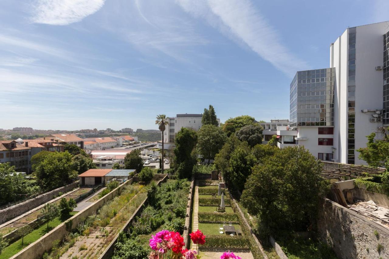 Guestready - Ayres W Balcony Garden * Porto