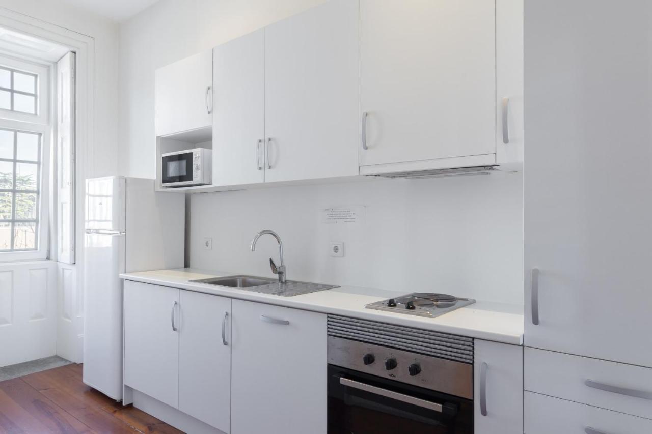 Guestready - Ayres W Balcony Garden Apartment *