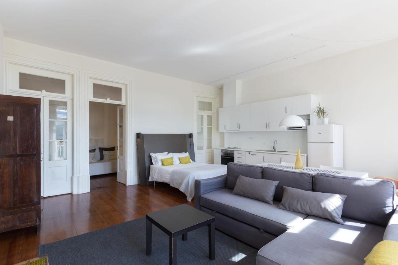 Guestready - Ayres W Balcony Garden Apartment Porto