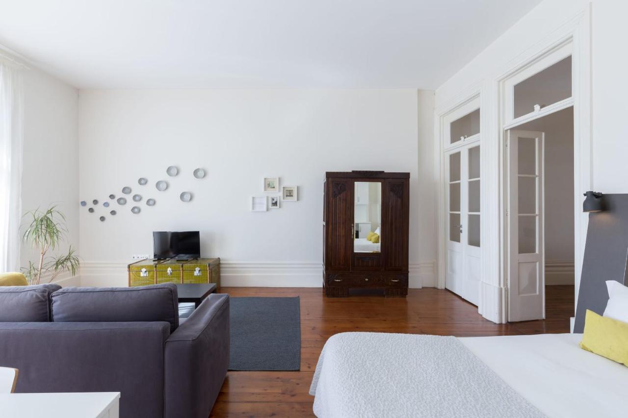 Guestready - Ayres W Balcony Garden Apartment Porto