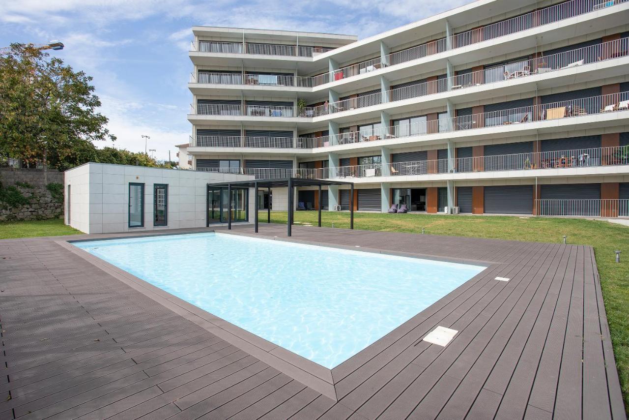 Apartamento Liiiving in Porto - Dragão Pool View Porto