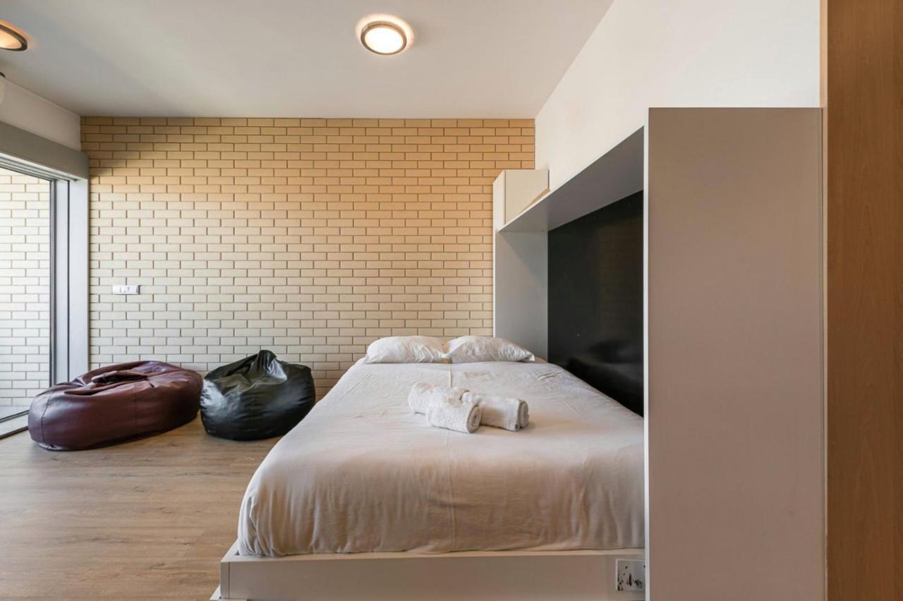 Dragon Stadium W Balcony By Lovelystay Apartment *