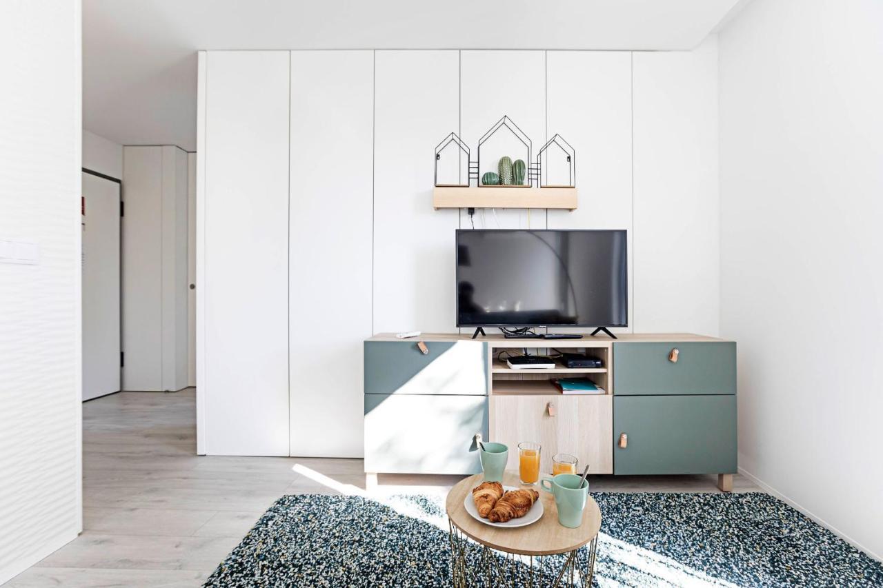 Stylish Flat W/ Gym & Parking By Lovelystay * Porto