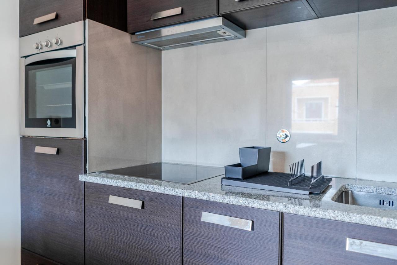 Apartamento Bright In The Heart Of Lapa - 5min Walk To Metro! Porto