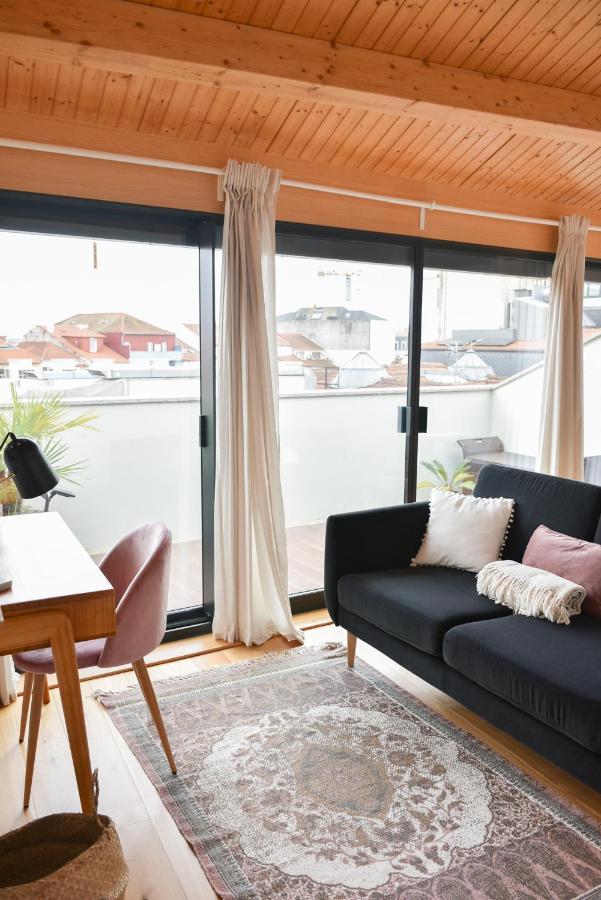Charmosa Penthouse 2 Quartos - Batalha - - N Porto