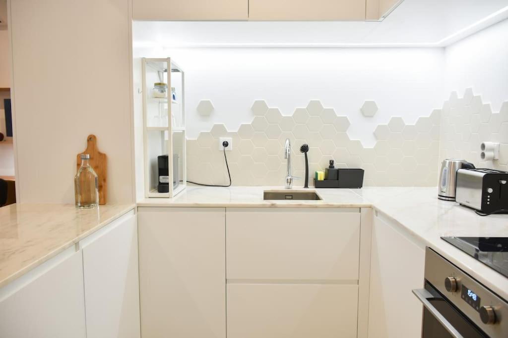 Central, Junto A Praca Da Batalha - F Apartment *