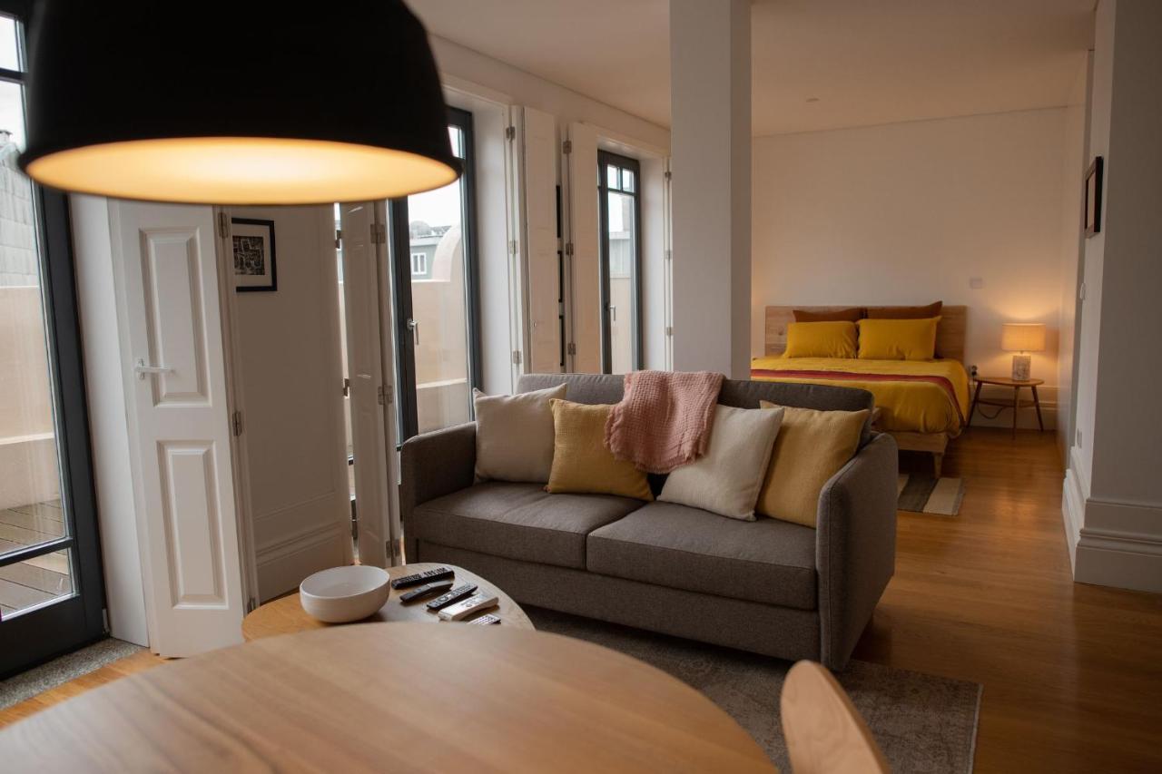 Spacious W/ Balcony & Ac By Lovelystay *