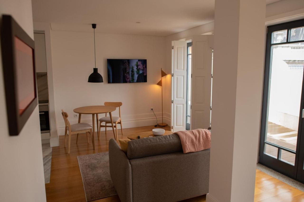 Spacious W/ Balcony & Ac By Lovelystay Appartement Porto