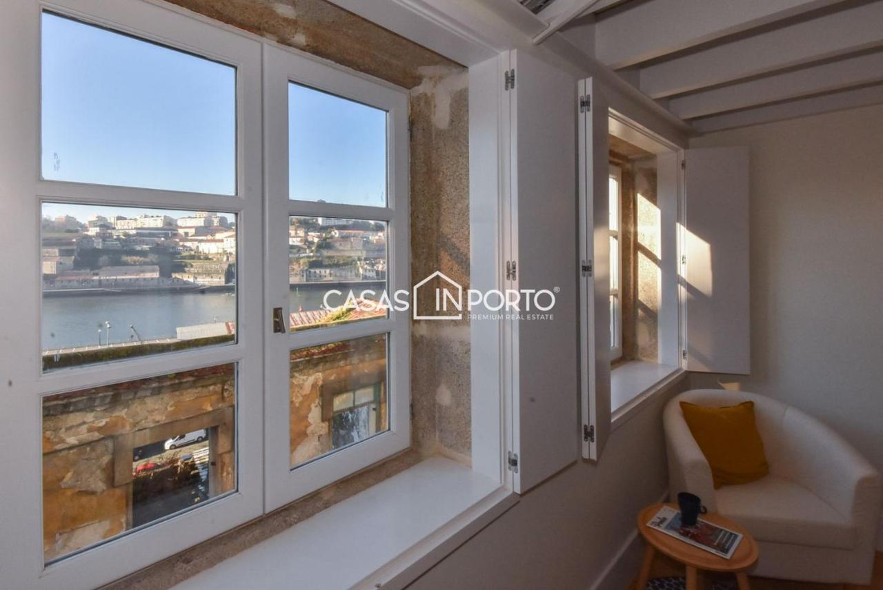 In - Tomas Gonzaga River View * Porto