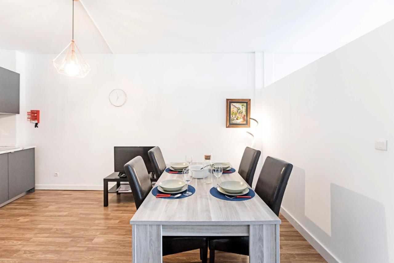 Amazing In Downtown By Lovelystay Apartment Porto