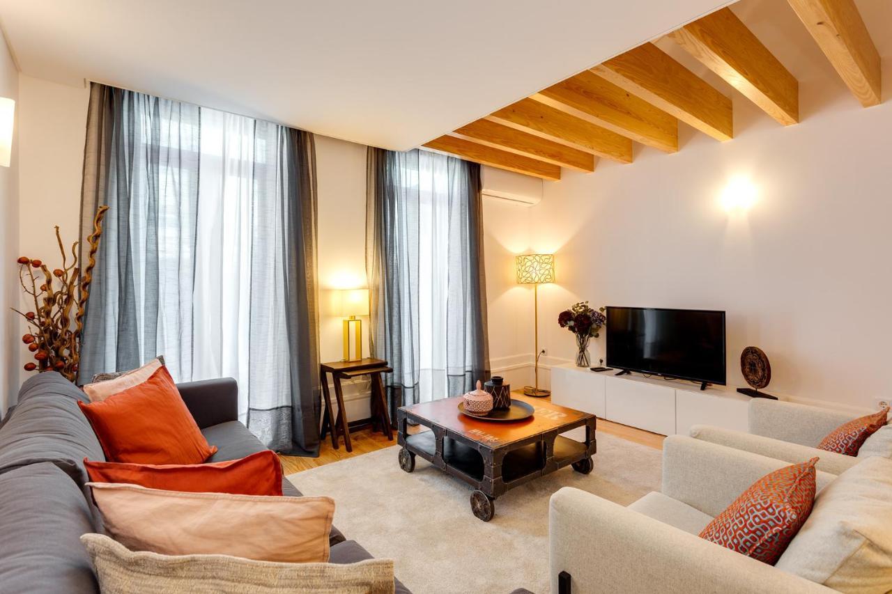 Almada Luxurious Duplex By Da'home