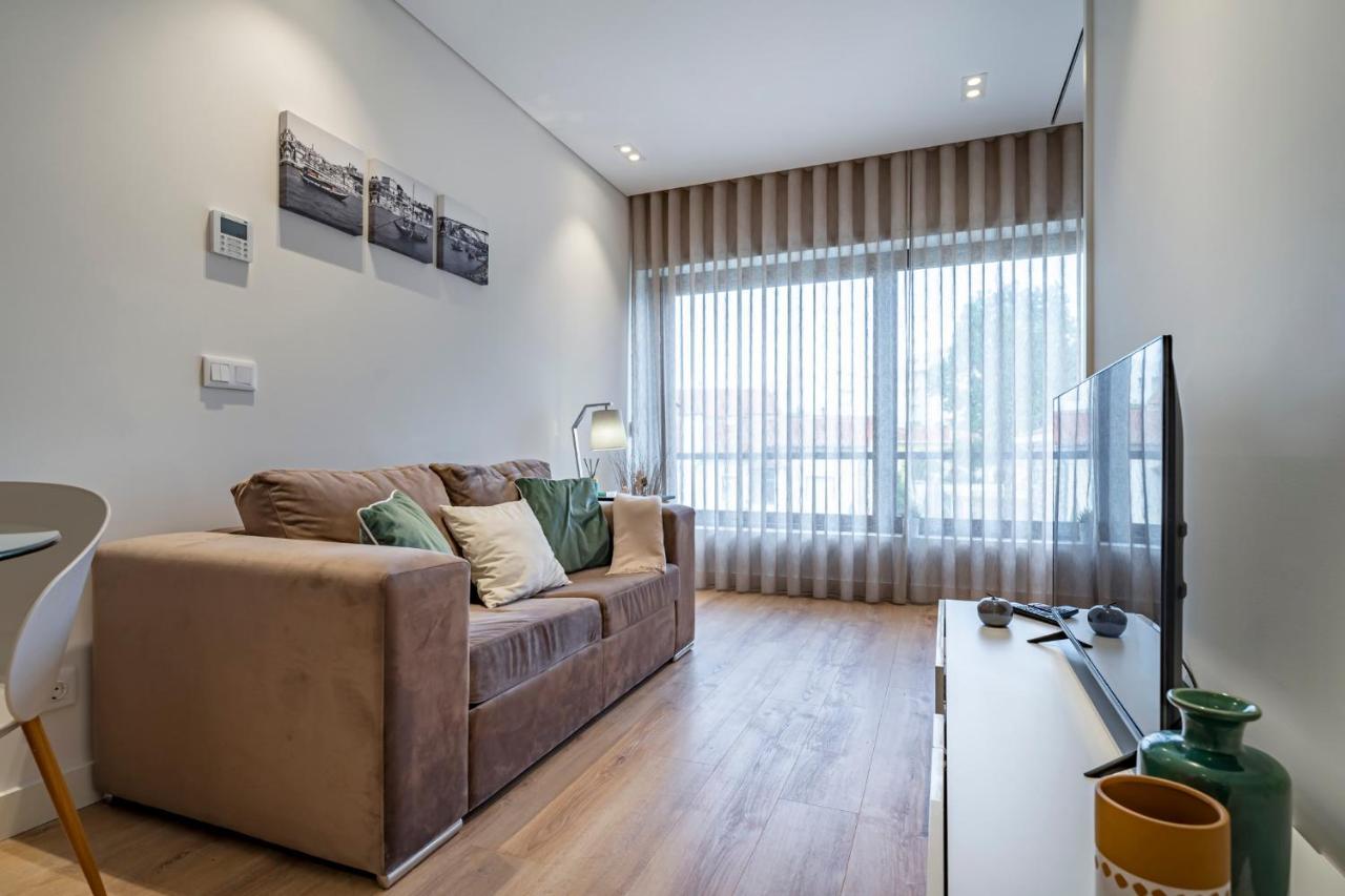Antas Park Flat With Pool Apartment *