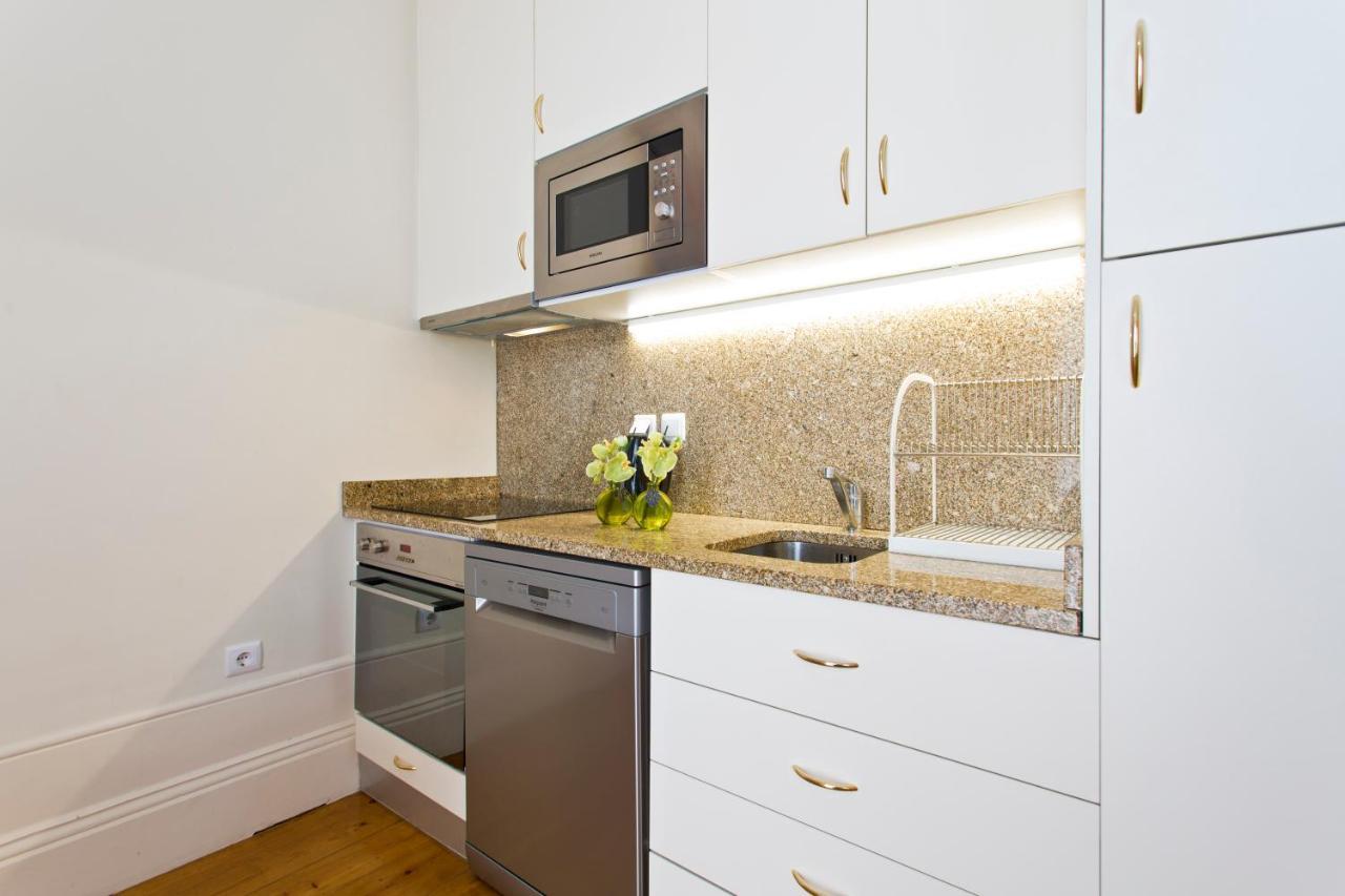 Boutique Rentals- Urban Garden Balcony&garden Apartment Porto