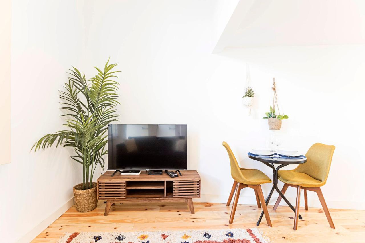 Lovelystay - Burgaes Apartment Porto
