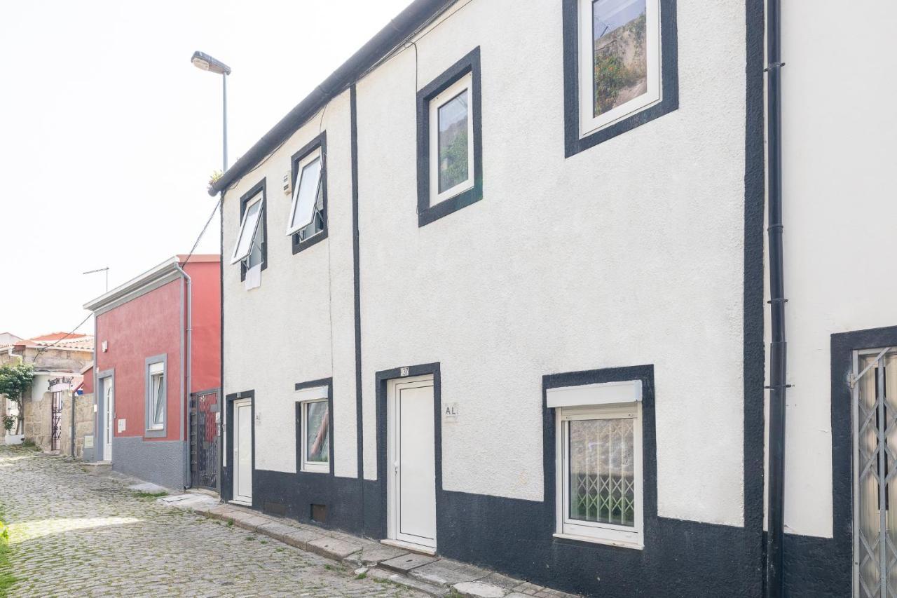 Downtown A Whole House Duplex Designed For Remote Work And Near Metro Lapa Porto