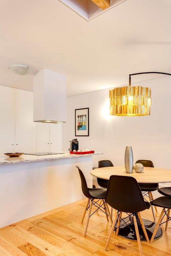 Apartment Almada Luxurious Duplex By Da'home